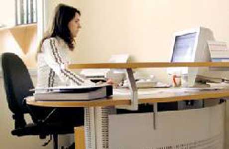 معالي سكرتيرة وزير التخطيط 