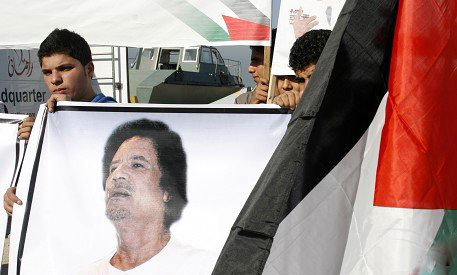 برئاسة نجل القذافي سفينة ليبية تتجه للقطاع واسرائيل تهدد!