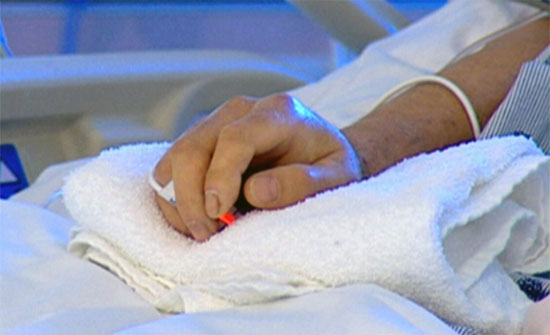 الصحة: إن لم يتوفر العلاج لمريض السرطان يحول لمركز الحسين الصحة: إن لم يتوفر العلاج لمريض السرطان يحول لمركز الحسين