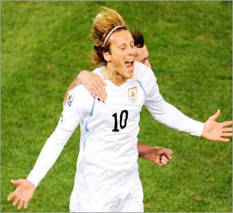 فورلان أفضل لاعب بالمونديال 