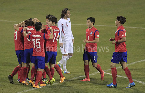 بالفيديو والصور : خسارة المنتخب الاردني امام الكوري بهدف نظيف