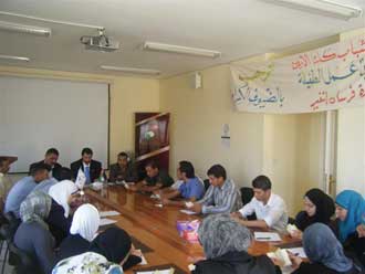 مائده مستديره حول قانون الانتخابات لكلنا الاردن في  الطفيلة