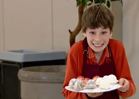 كرات الكعك والولد