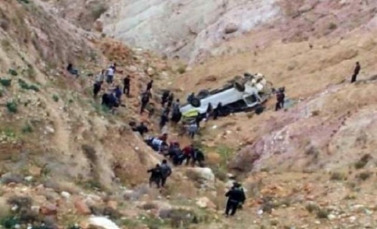 17 اصابة بتدهور " ديانا " في إربد 17 اصابة بتدهور " ديانا " في إربد