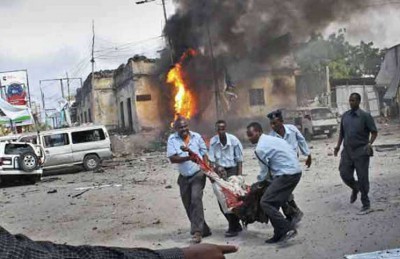 ستة قتلى على الأقل بانفجار في فندق يؤوي عدة بعثات دبلوماسية وسط العاصمة الصومالية