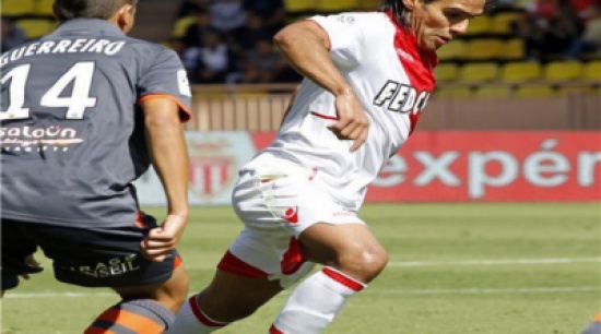 موناكو في صدارة الدوري الفرنسي بفضل فالكاو موناكو في صدارة الدوري الفرنسي بفضل فالكاو