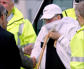 الشيوخ" يبحث ملابسات إطلاق المقرحي 