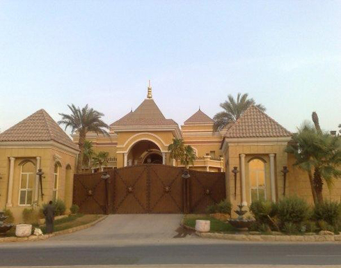 نائب أردني يبيع قصرا في عمان بمليون و800 ألف دينار نائب أردني يبيع قصرا في عمان بمليون و800 ألف دينار