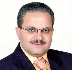 عبيدات يجتمع مع مدراء الميدان والمركز بوزارة الأشغال
