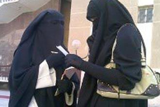 وزارة التعليم السورية "تمنع" المنتقبات من دخول حرم الجامعات