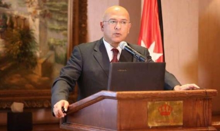 الرئيس التنفيذي لإدارة الاستثمارات الحكومية يزور مصانع البوتاس بغور الصافي الرئيس التنفيذي لإدارة الاستثمارات الحكومية يزور مصانع البوتاس بغور الصافي