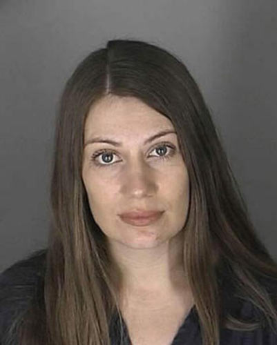 السجن لأم مارست الجنس مع ابنها البالغ من العمر 14 سنة 