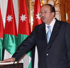 وزير العمل يلتقي العاملين في شركة كوميدات وتعدين المناجم في الشيدية 
