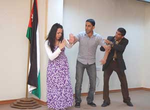 مسرحية حول حقوق الانسان في الطفيلة التقنية مسرحية حول حقوق الانسان في الطفيلة التقنية