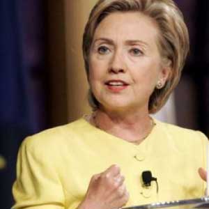 كلينتون تعلن عن مساعدات امريكية بقيمة 7,5 مليار دولار لاقامة مشاريع بباكستان