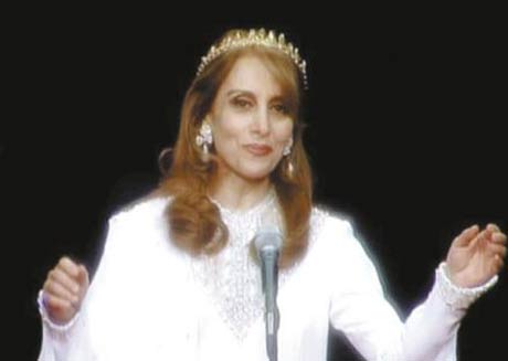 ورثة منصور الرحباني يفتحون النار على فيروز ومعجبيها في إعتصام سلمي 