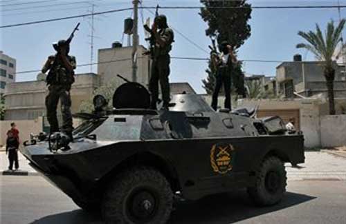 50 عربة مدرعة روسية الصنع وصلت الاردن في طريقها إلى السلطة 