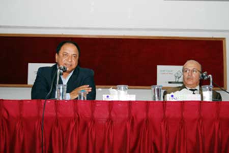 محاضرة في جامعة جرش الأهلية حول الانتخابات النيابية المقبلة