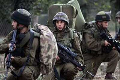 "هاآرتس": الجيش الإسرائيلى يدمر قرية بالضفة الغربية بعد أن أعلنها منطقة عسكرية