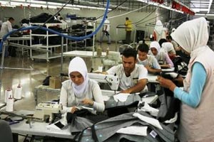 ارتفاع عائدات صادرات الاردن من الملابس 3 % في الثلث الاول ارتفاع عائدات صادرات الاردن من الملابس 3 % في الثلث الاول