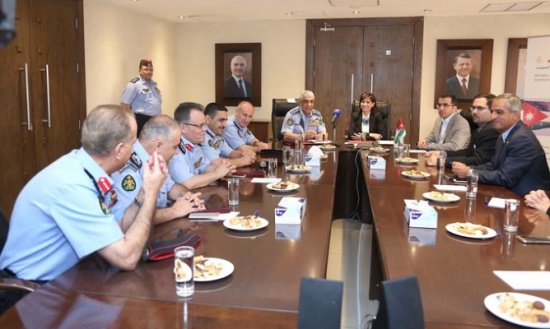 توقيع مذكرة تفاهم بين وزارة الاتصالات وتكنولوجيا المعلومات ومديرية الامن العام توقيع مذكرة تفاهم بين وزارة الاتصالات وتكنولوجيا المعلومات ومديرية الامن العام