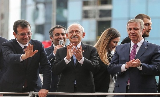 كليتشدار أوغلو يسعى لتحييد إمام أوغلو من سباق رئاسة تركيا كليتشدار أوغلو يسعى لتحييد إمام أوغلو من سباق رئاسة تركيا