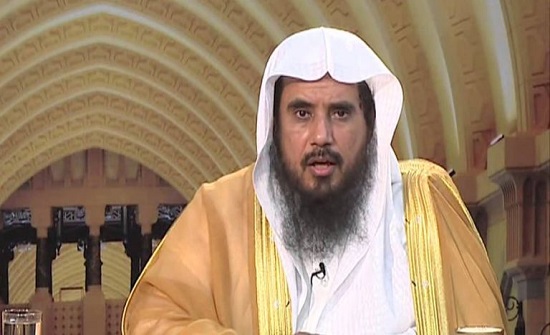 داعية سعودي بارز يدعو لتجنب الصلاة أمام المدافئ.. وردود فعل متباينة داعية سعودي بارز يدعو لتجنب الصلاة أمام المدافئ.. وردود فعل متباينة