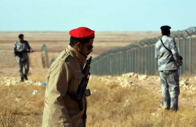 سياج أمني سعودي متطور على الحدود مع العراق لصد الهجمات