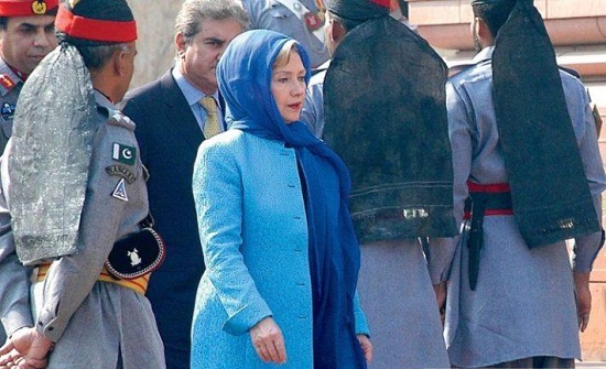 ارتدته الملكة اليزابيث ورفضته ميلانيا ترامب..حجاب سيدات العالم في السعودية