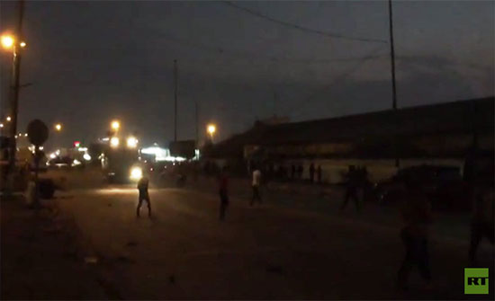 فيديو.. قوات الأمن العراقية تطلق النار على متظاهري البصرة وتصيب بعضهم