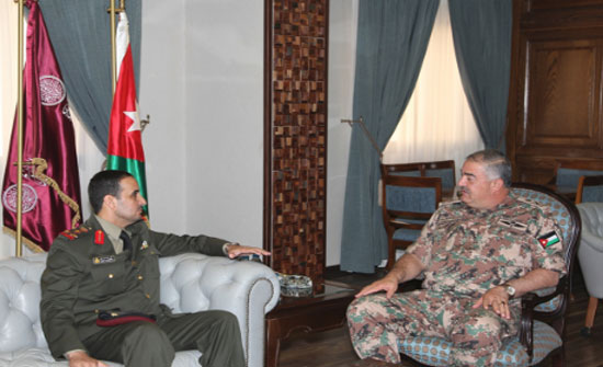 رئيس هيئة الأركان المشتركة يستقبل الملحق العسكري لدولة الكويت