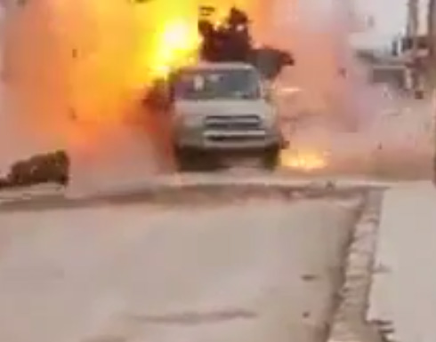 بالفيديو : الحوثيون اطلقوا على منزله الرصاص .. فرد عليهم بالصواريخ بالفيديو : الحوثيون اطلقوا على منزله الرصاص .. فرد عليهم بالصواريخ