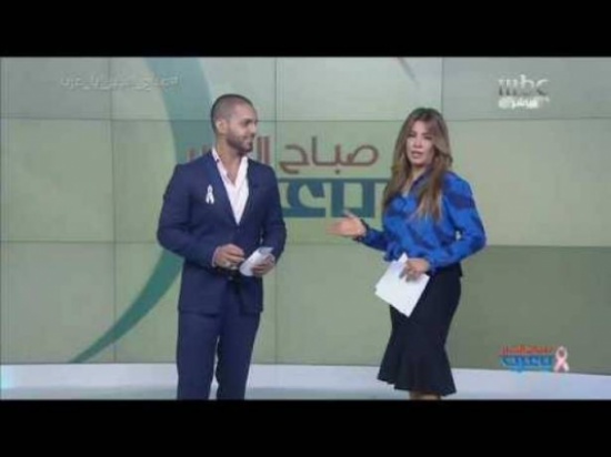 بالفيديو: مذيعة شهيرة تهاجم المخرج... شاهدوا ما حصل!