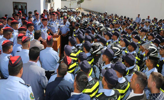 الحمود يوعز بمراقبة المواكب المعيقة لحركة المرور بحزم دون تهاون الحمود يوعز بمراقبة المواكب المعيقة لحركة المرور بحزم دون تهاون