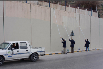 الأمانة تواصل عمليات تأهيل وصيانة طريق البحر الميت