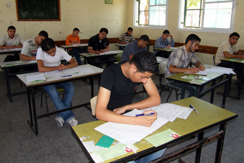 التربية تسمح للطلبة التقدم لامتحان "التوجيهي" في المدارس المنقولين اليها التربية تسمح للطلبة التقدم لامتحان "التوجيهي" في المدارس المنقولين اليها