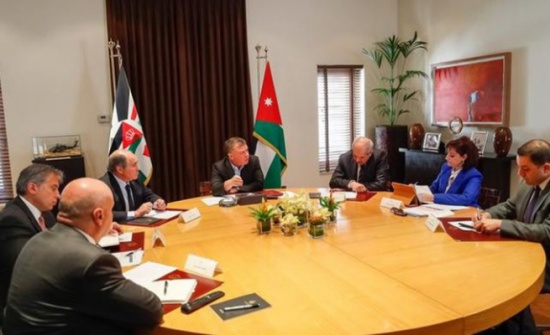 الملك يؤكد على ضرورة الالتزام التام بإصلاح القطاع العام الملك يؤكد على ضرورة الالتزام التام بإصلاح القطاع العام