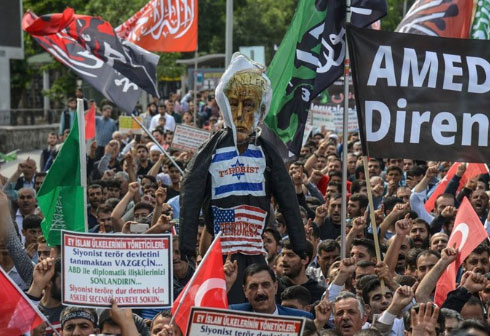 تركيا: إسرائيل ومصر لم تسمحا لطائراتنا بنقل جرحى غزة