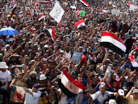 مظاهرات ليلية وطلابية ضد الانقلاب بمصر