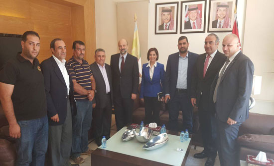 الفلاحات : الرزاز ابدى تفهمه لمطالب المهندسين الزراعيين