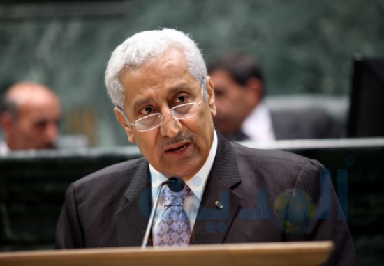 النسور : على جماعة الإخوان عدم تلقي الأوامر من الخارج