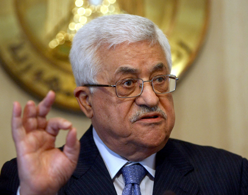 عباس : تمديد المفاوضات يتطلب إطلاق سراح الأسرى وبحث خرائط الحدود ووقف الاستيطان