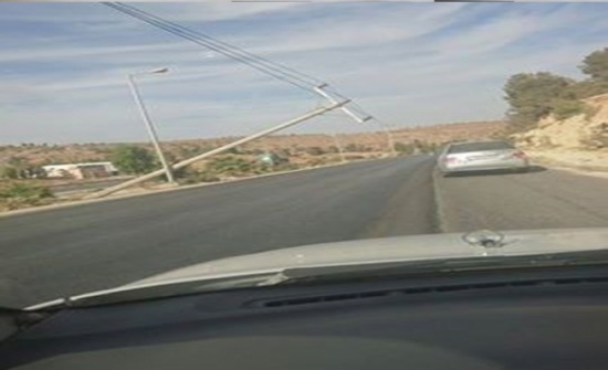 سقوط عامود كهربائي في السلط سقوط عامود كهربائي في السلط