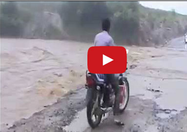 شاب تحدى سيلا جارفا فابتلعه