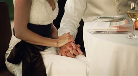 عروس تزف الى عريس غير عريسها