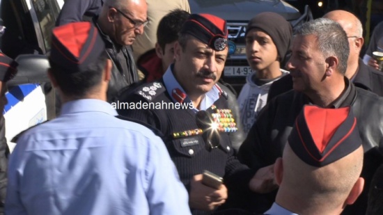 بالصور ... سارقو " كهرباء إربد " يمثلون الجريمة