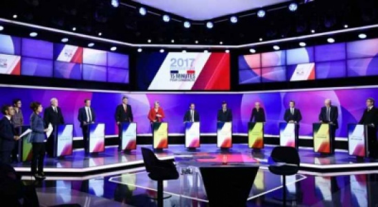 فرنسا.. مراكز الاقتراع تفتح أبوابها وسط إجراءات أمنية مشددة فرنسا.. مراكز الاقتراع تفتح أبوابها وسط إجراءات أمنية مشددة