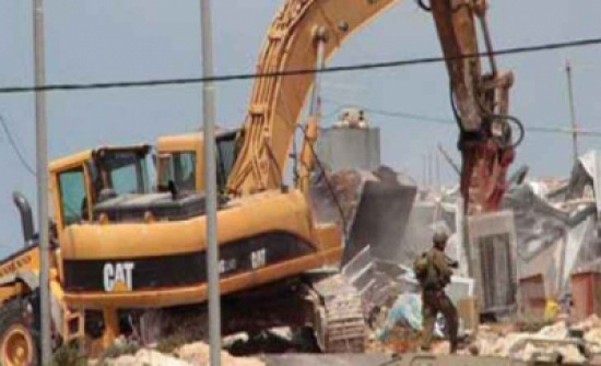 الاحتلال الإسرائيلي يهدم منشآت سكنية في القدس بحجة عدم الترخيص الاحتلال الإسرائيلي يهدم منشآت سكنية في القدس بحجة عدم الترخيص