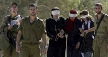 الفلسطينيون يفتتحون نسخة من سجن إسرائيلي