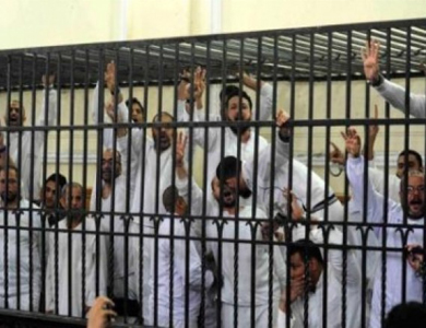 معاقبة 17 من أنصار الاخوان بالسجن المؤبد في أحدات عنف بالقاهرة